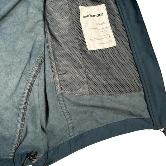 And Wander Trek 2 windbreaker jacket (M)