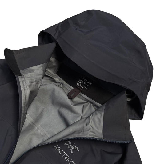 Arc’teryx Beta AR Gore-Tex navy waterproof jacket (M)
