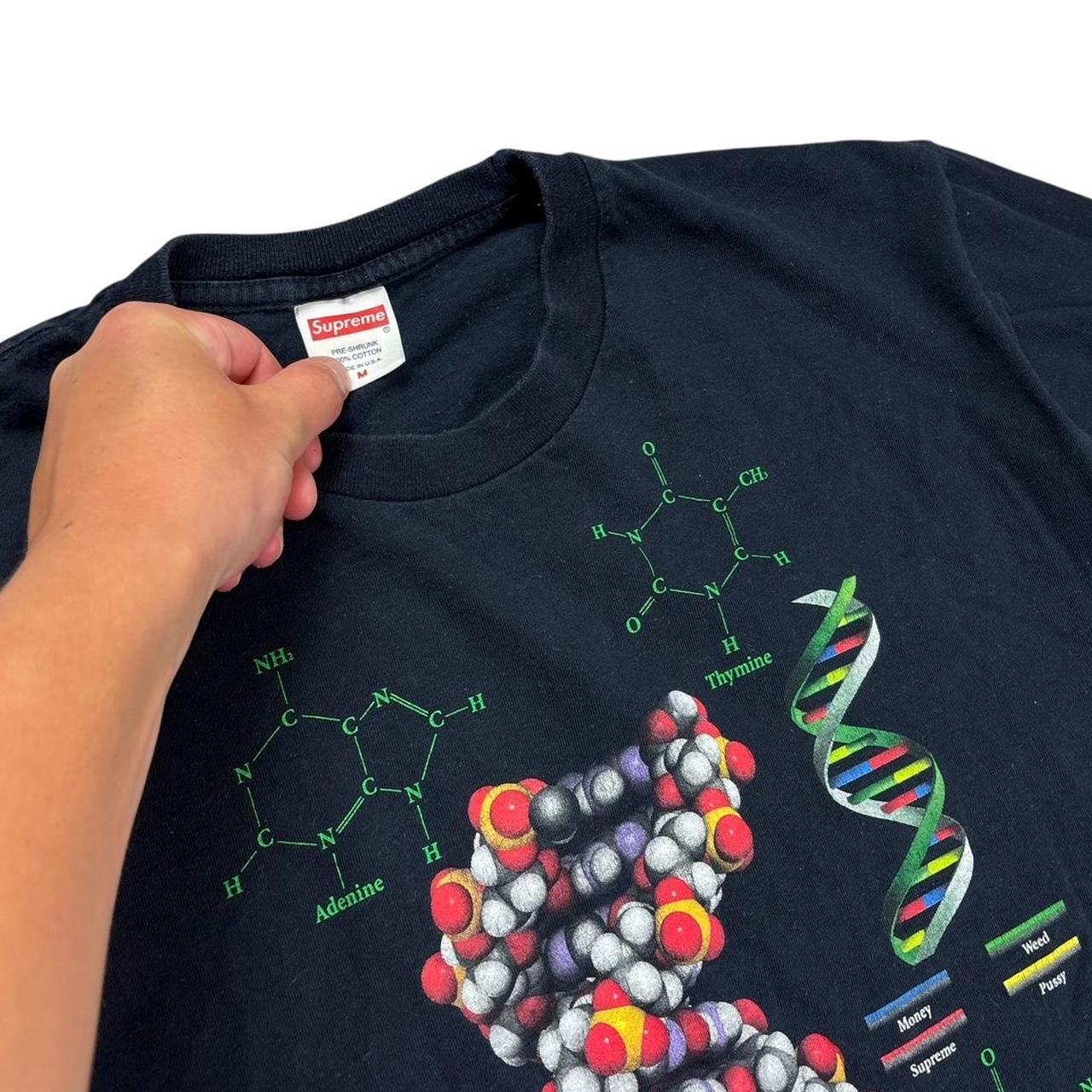 Supreme navy DNA T shirt (M)