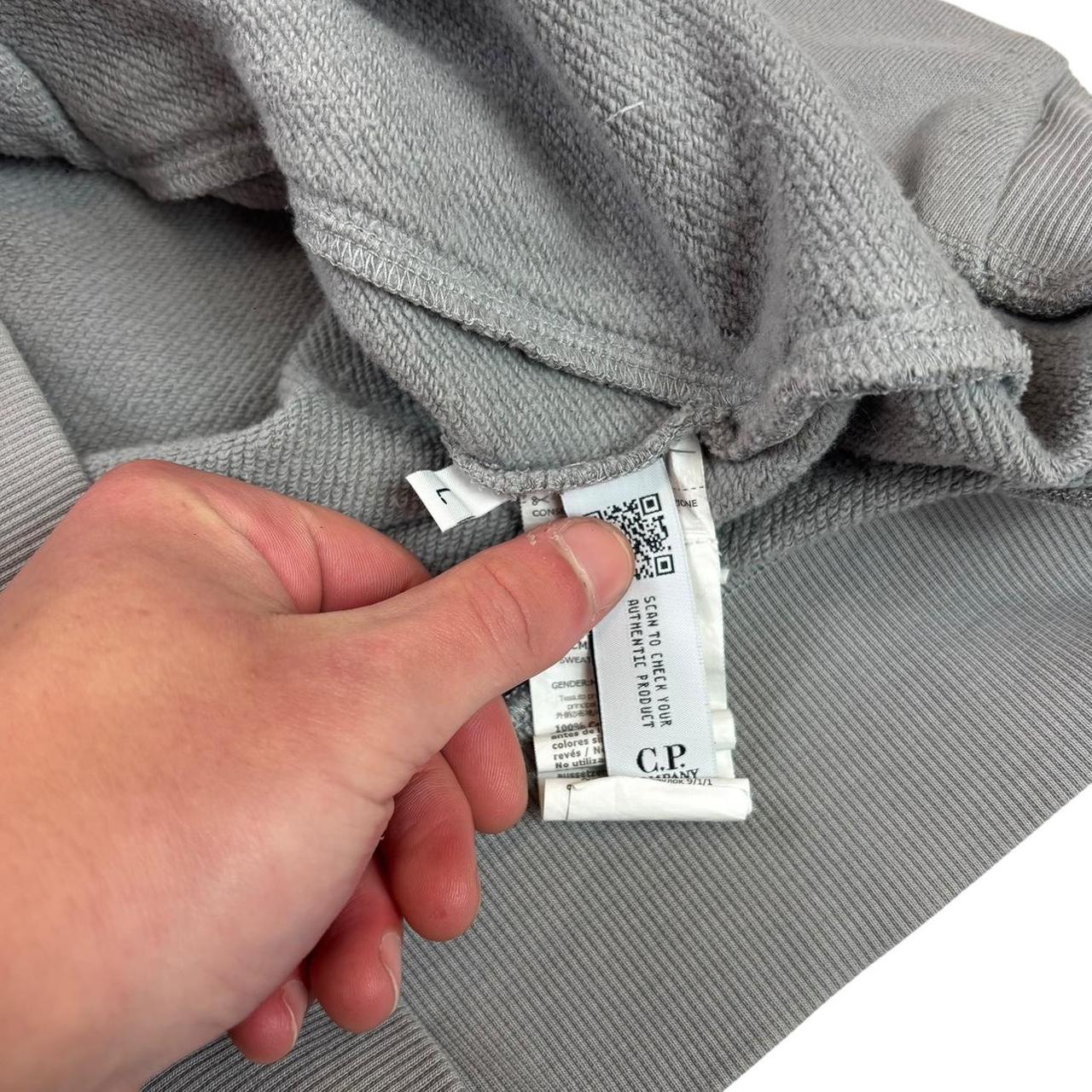 CP company grey zip up goggle hoodie (L)