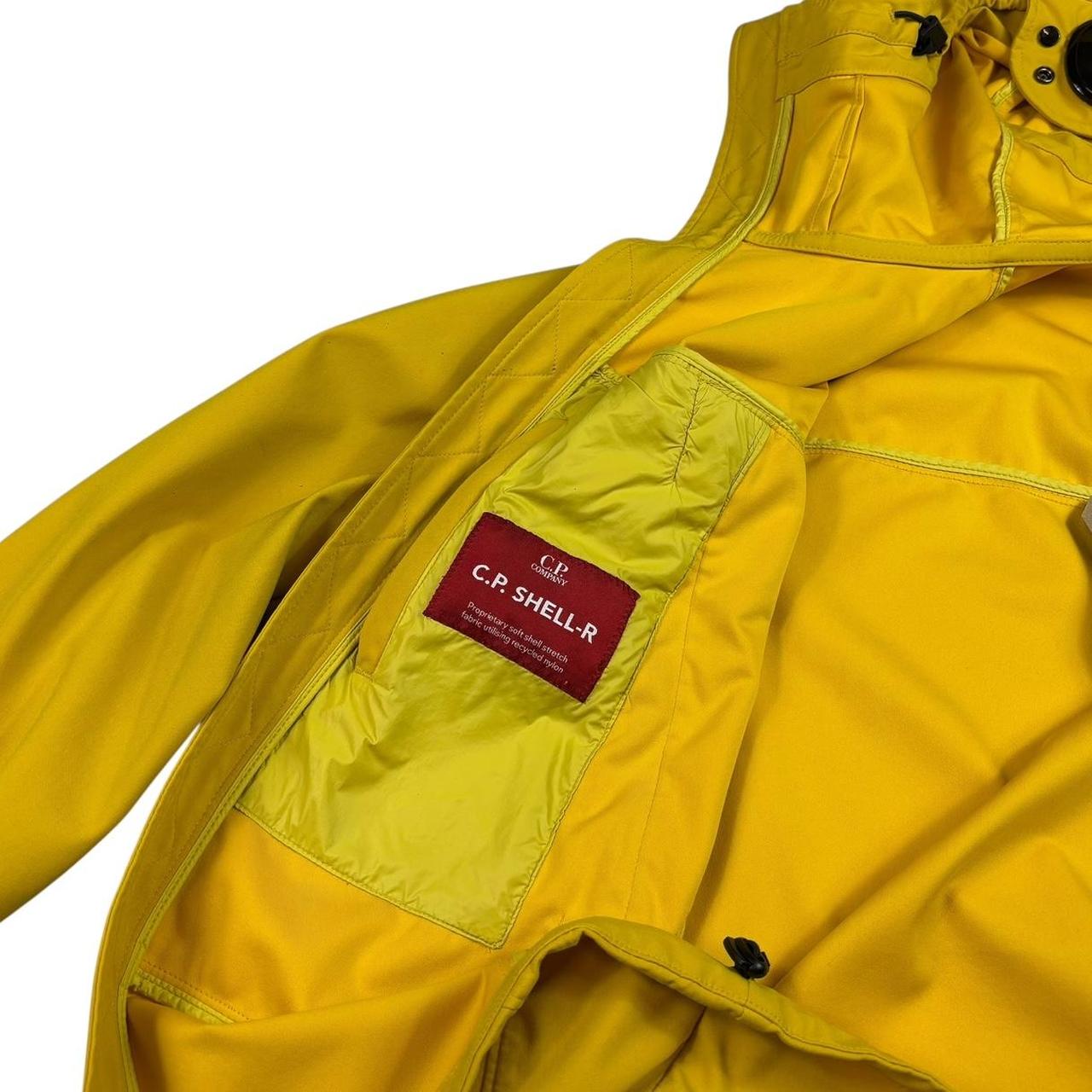 CP company soft shell goggle jacket (XS)