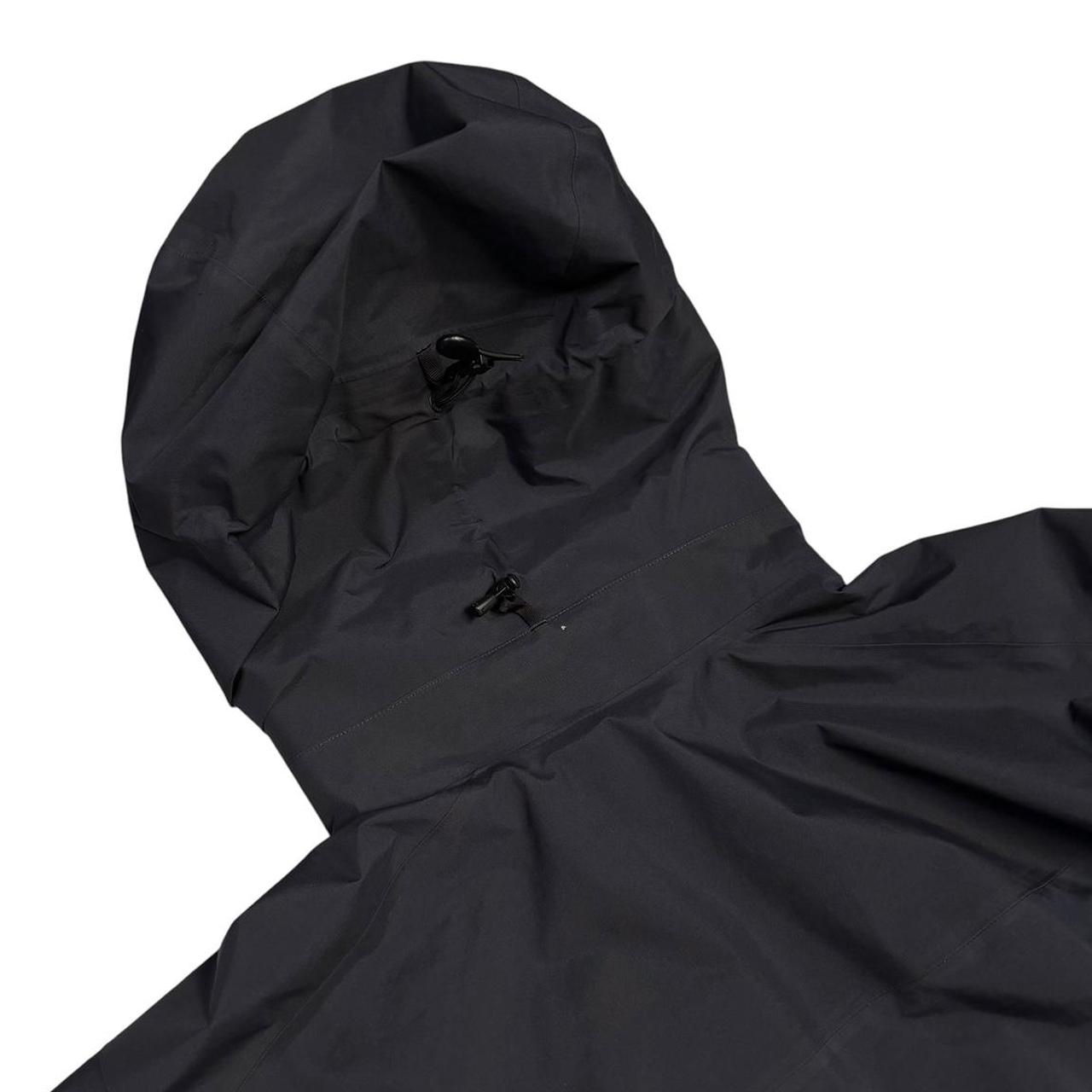 Arc’teryx Beta AR Gore-Tex navy waterproof jacket (M)