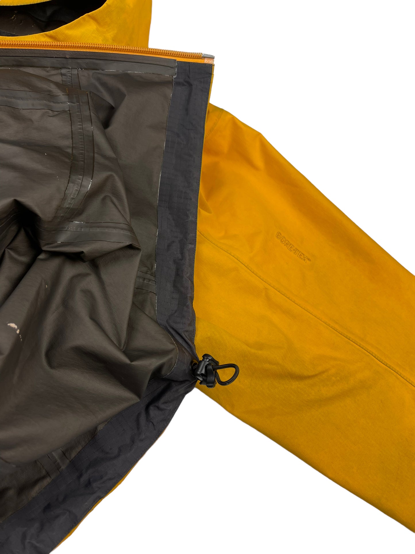 Arc’teryx Beta SL Gore-tex jacket