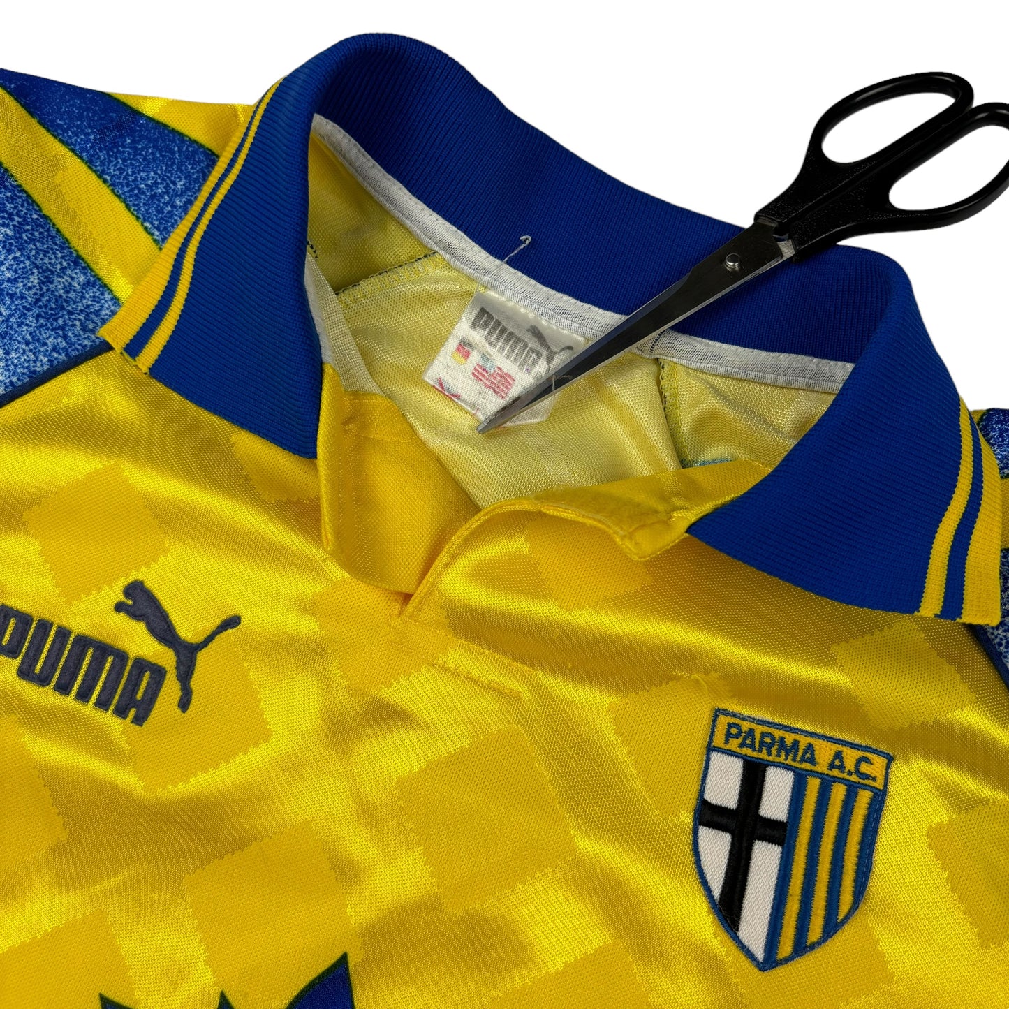 Parma 1995-1997 away football shirt