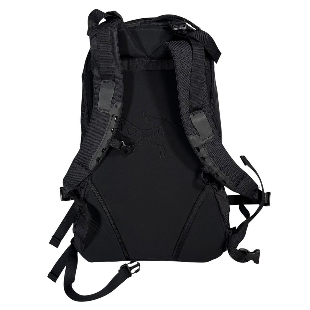 Arc’teryx Arro 22 backpack