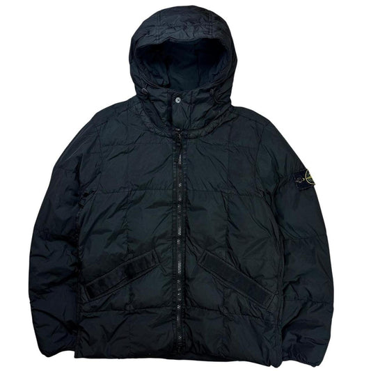 Stone island garment dyed crinkle reps down puffer jacket (M)