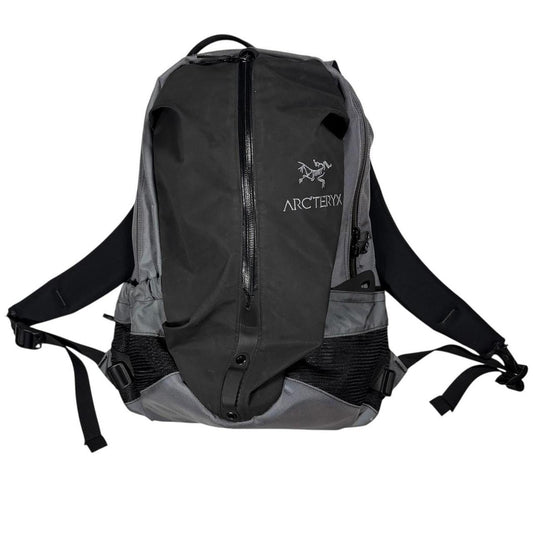 Arc’teryx x Beams Arro 22 backpack