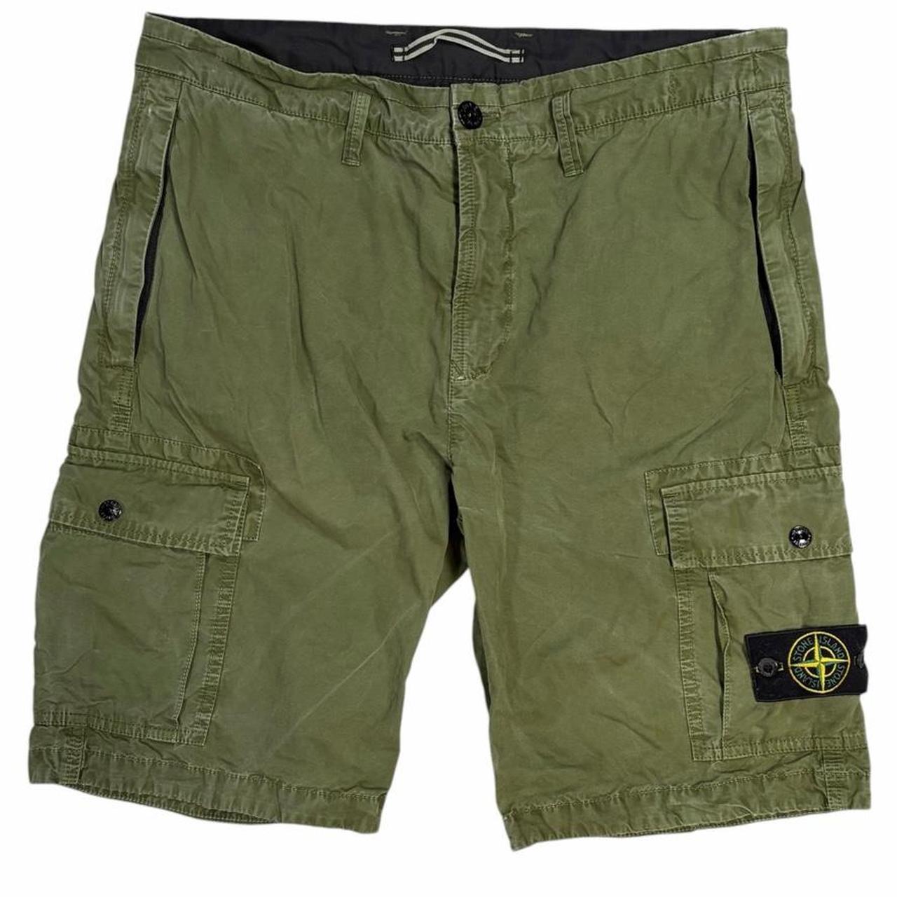 Stone island cargo shorts (W33)