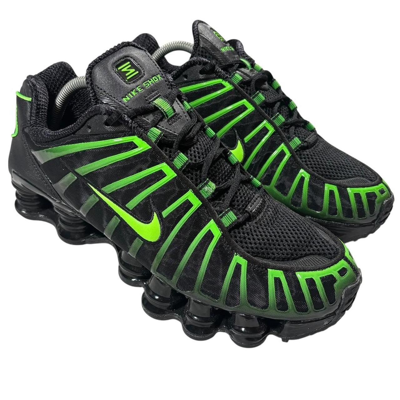 Nike shox Green Strike (UK8)