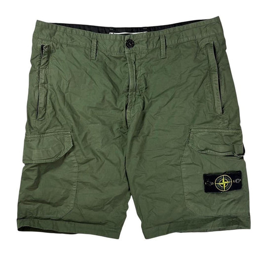 Stone island cargo shorts (W33)