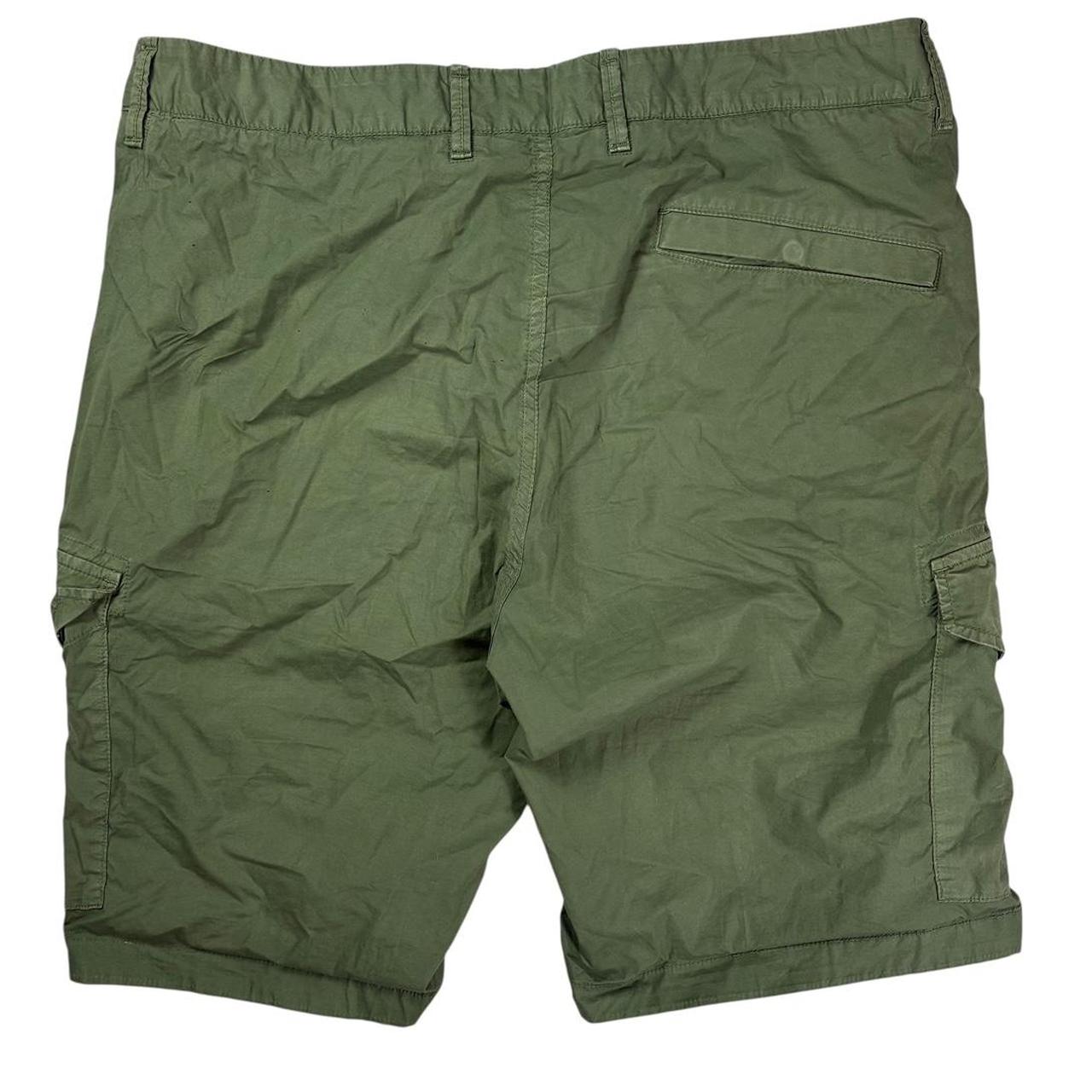 Stone island cargo shorts (W33)