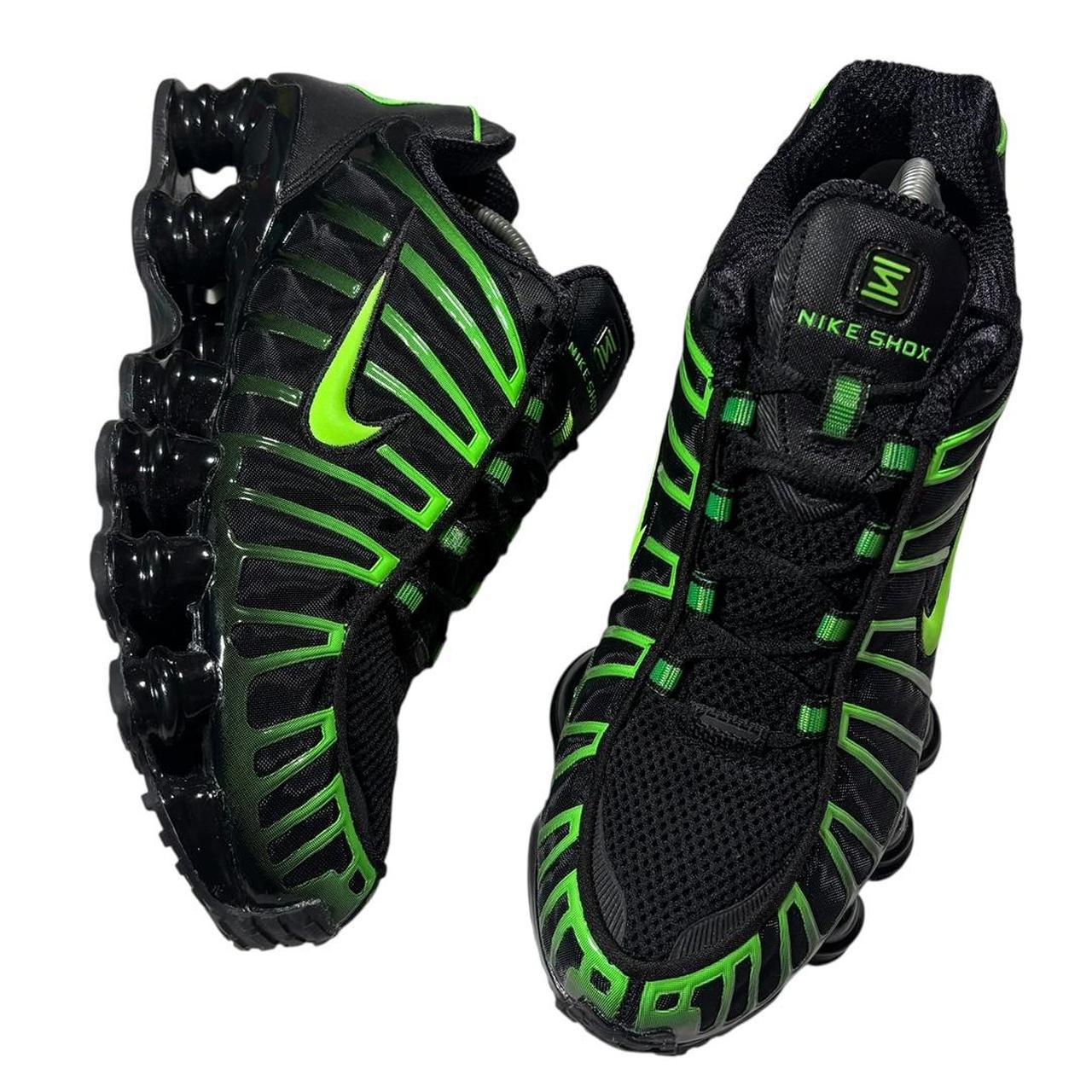 Nike shox Green Strike (UK8)