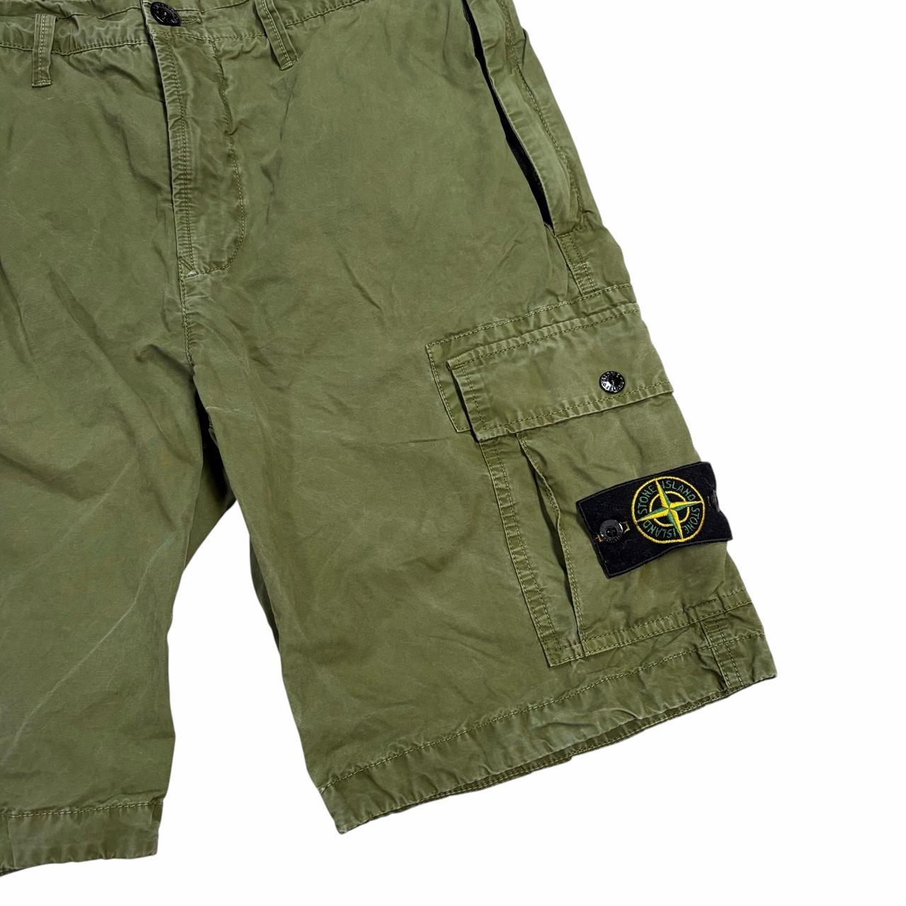 Stone island cargo shorts (W33)