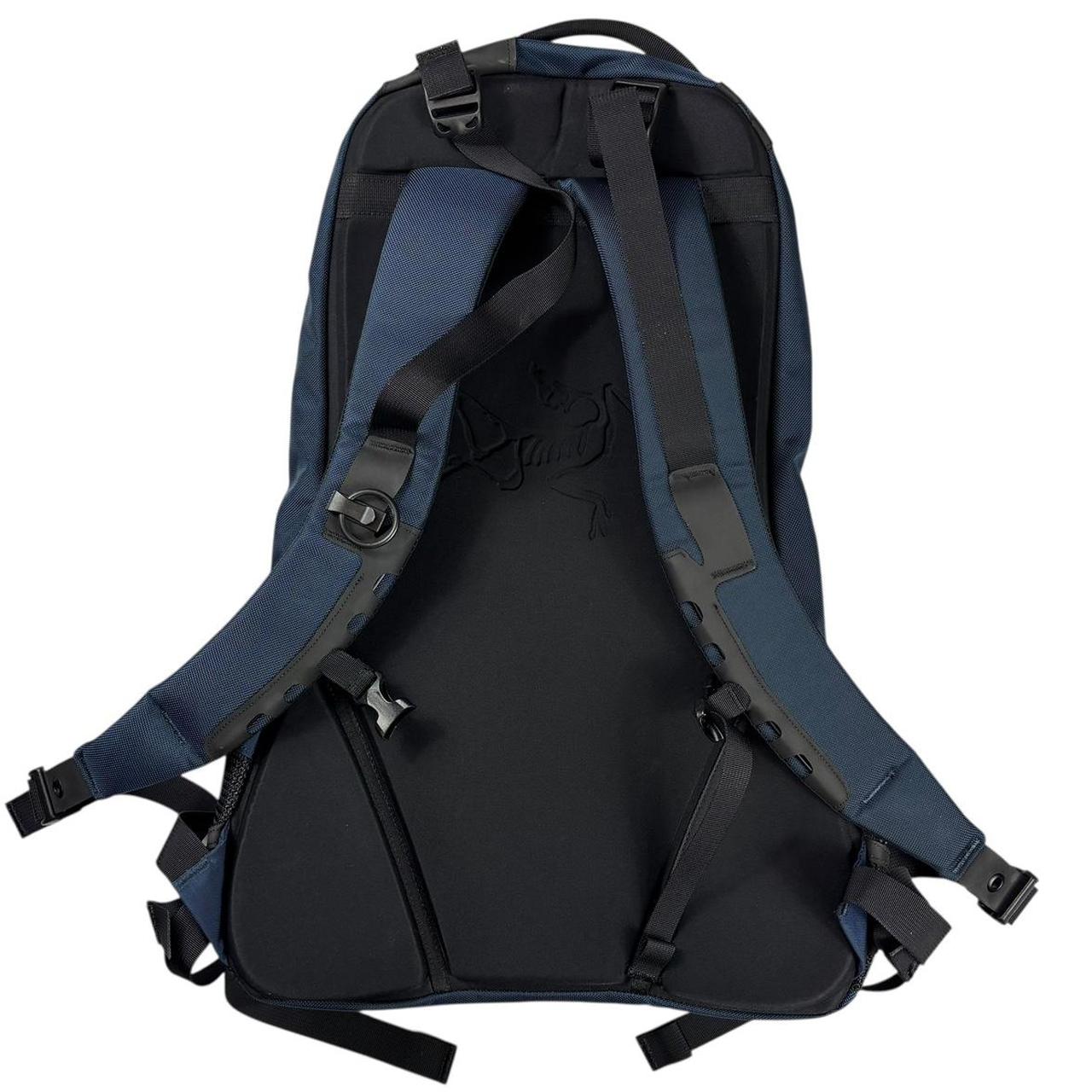 Arc’teryx Arro 22 backpack