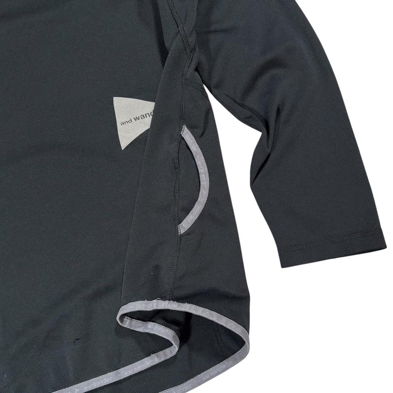 And wander long sleeve black T shirt (S)