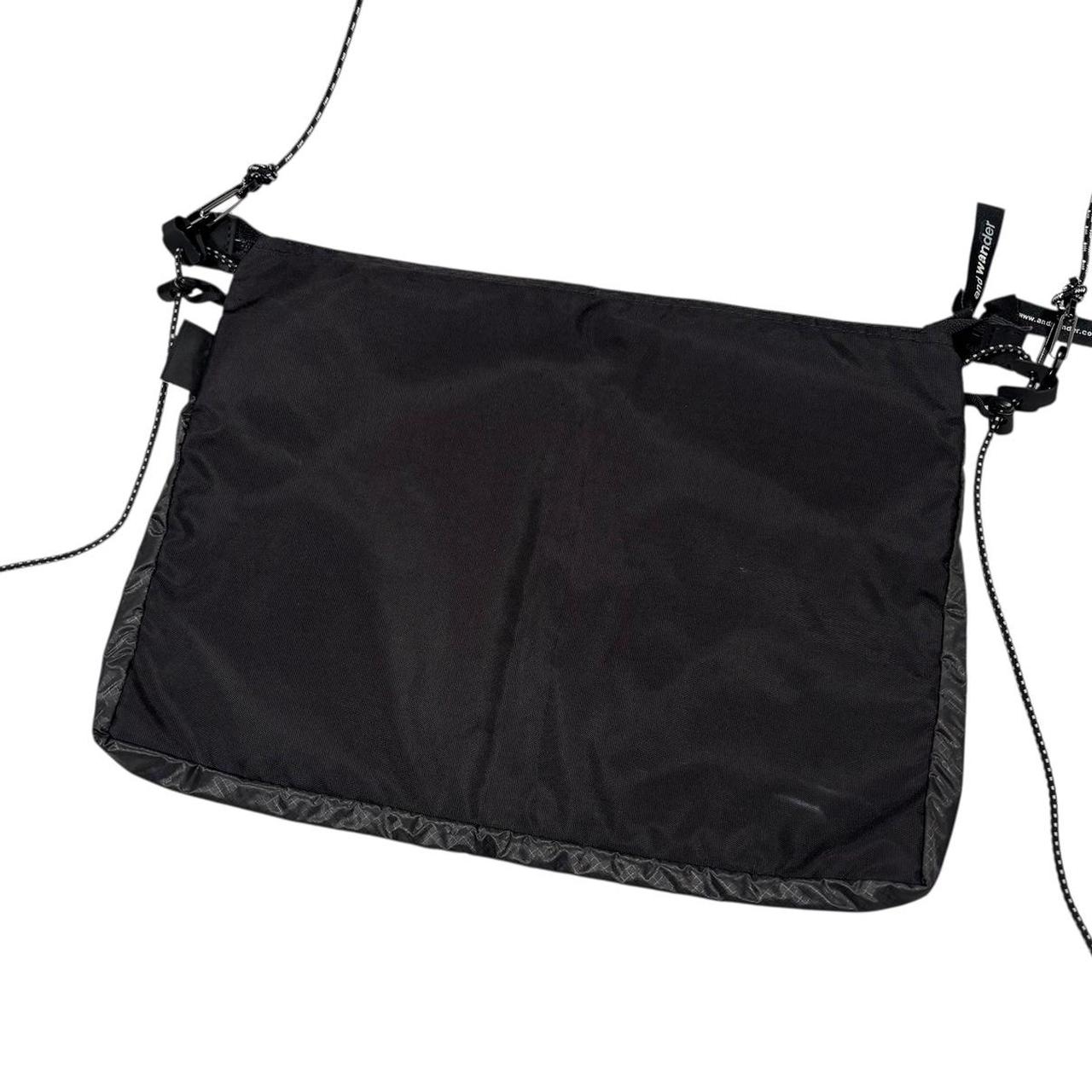 And wander black crossbody side bag