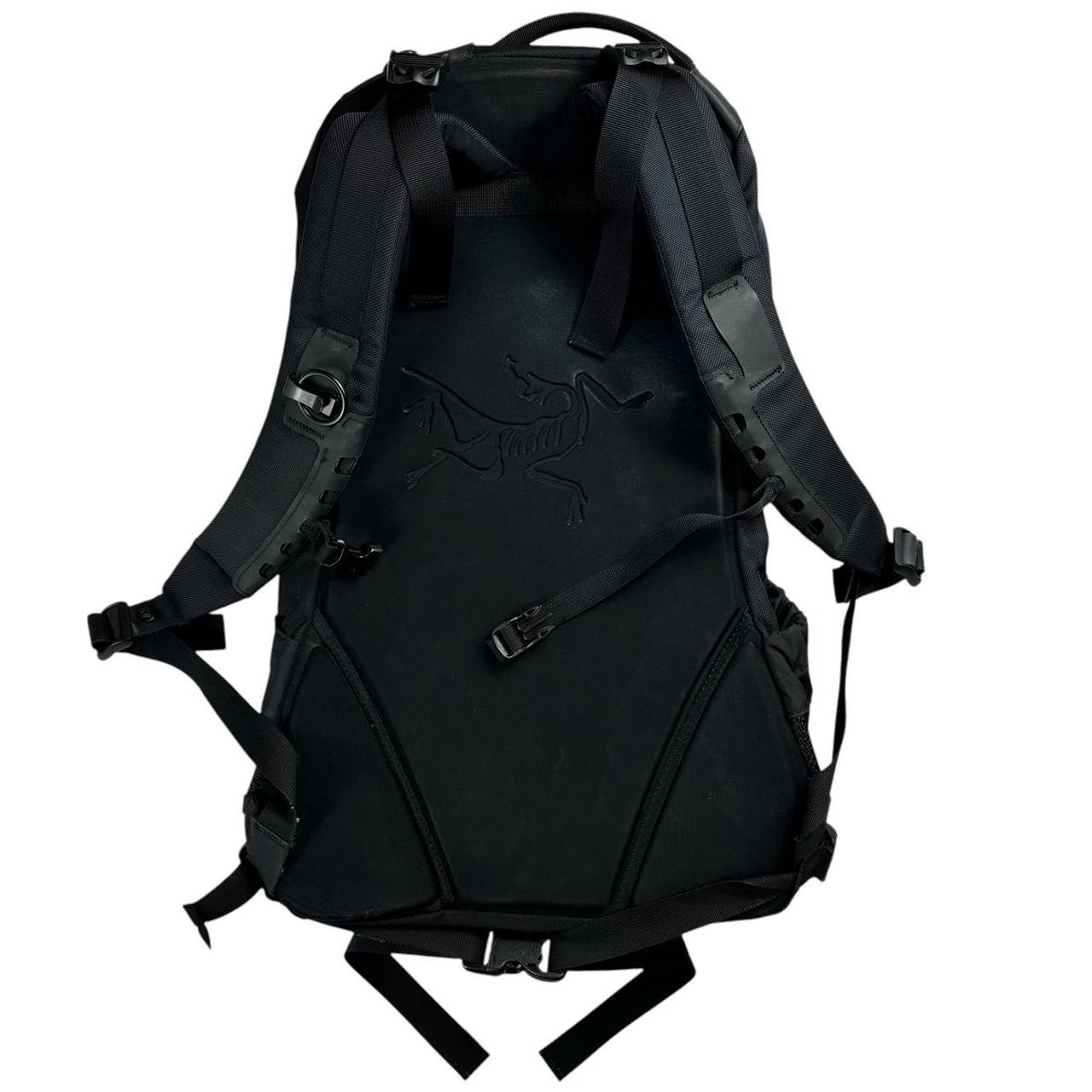 Arc’teryx Arro 22 backpack