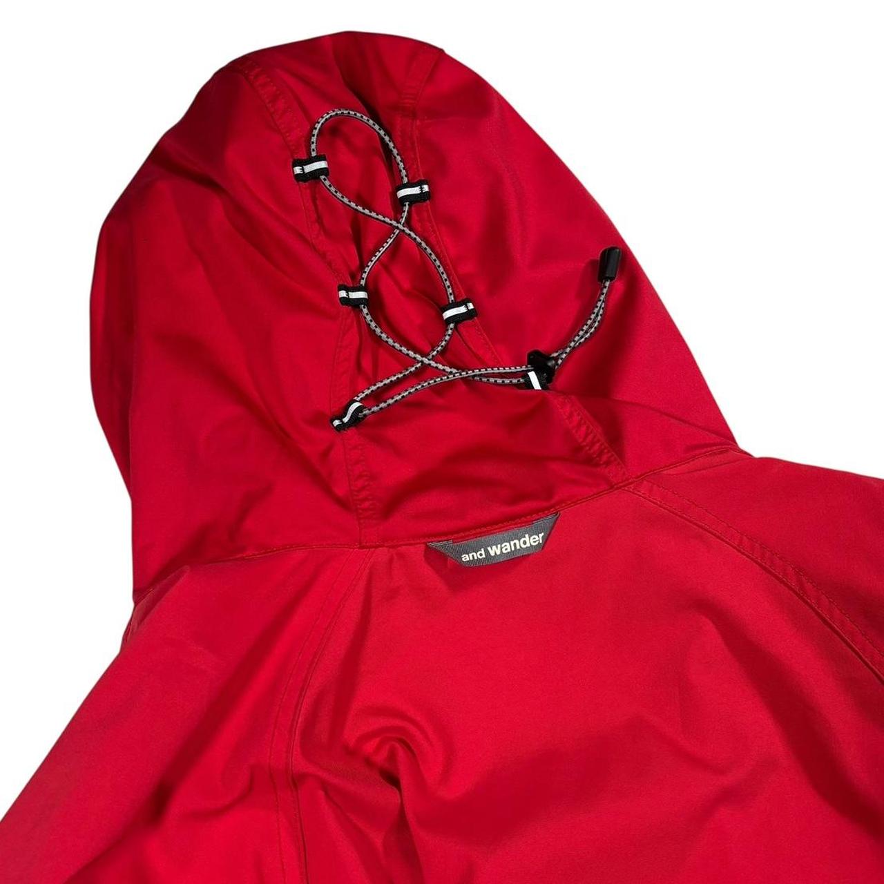 And wander Trek 2 windbreaker jacket (M)