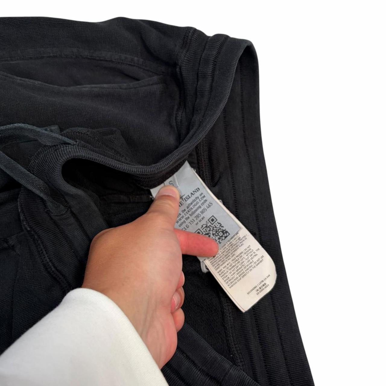 Stone island black sweat shorts (S)