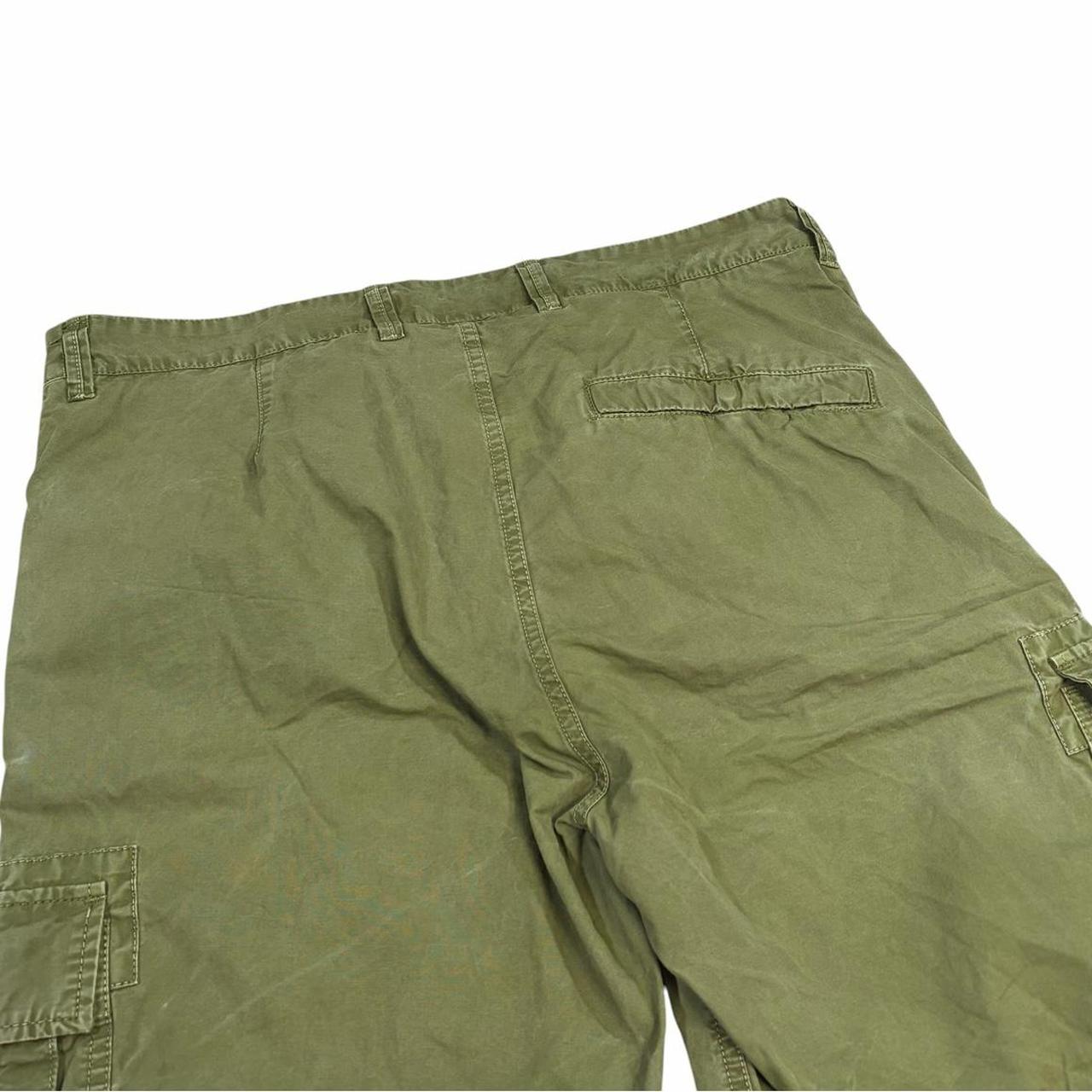 Stone island cargo shorts (W33)