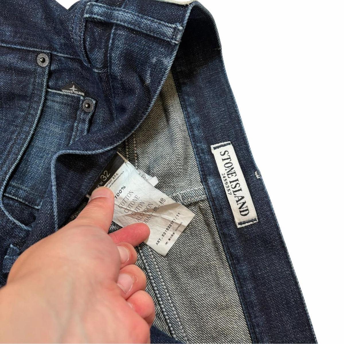 Stone island straight leg denim jeans (W32)