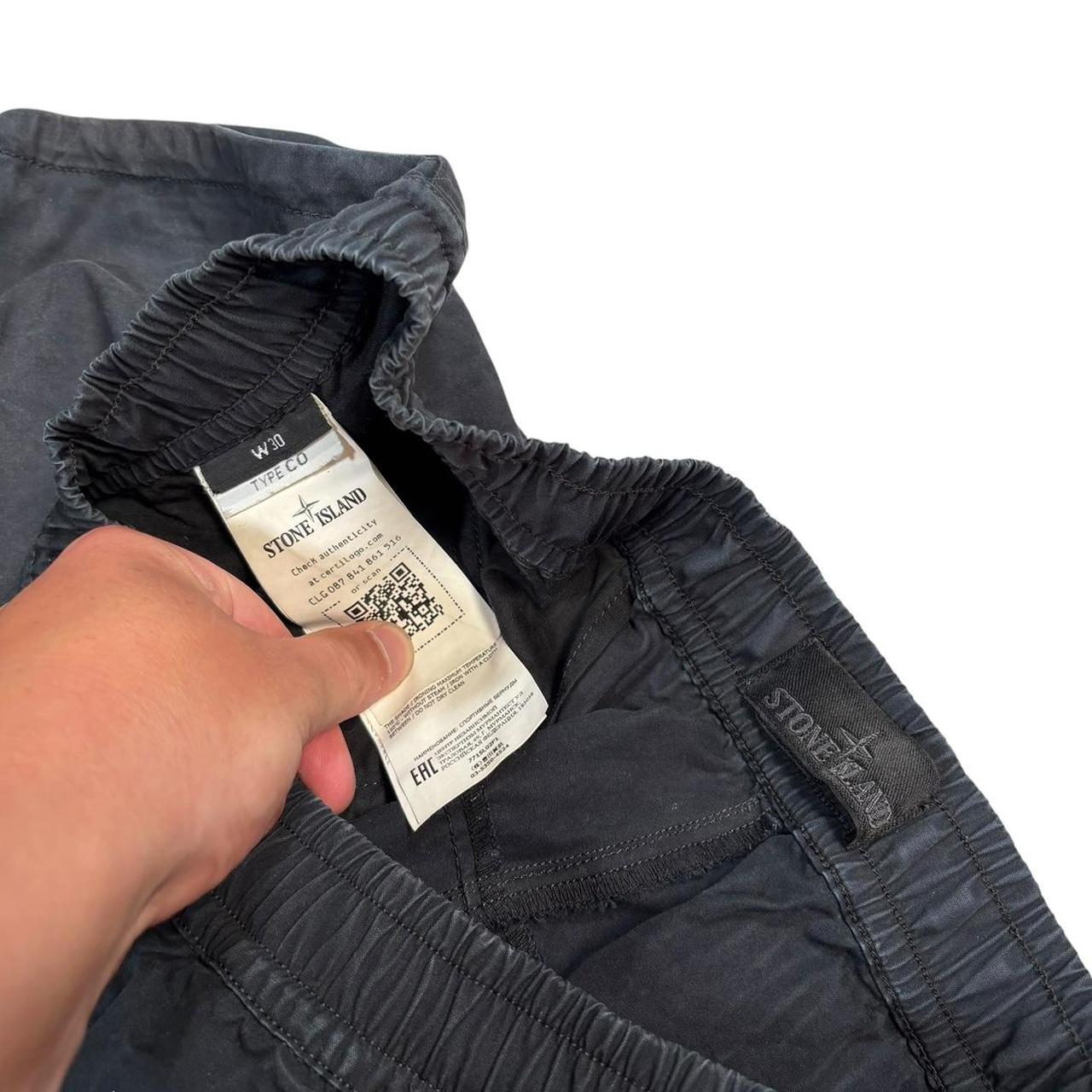 Stone island ghost badge black cargo shorts (W30)