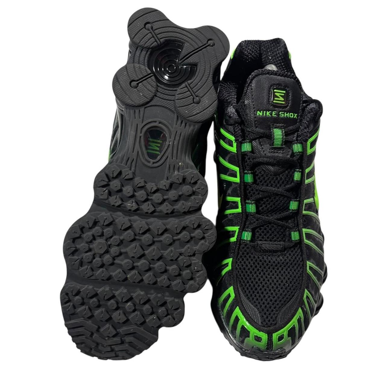 Nike shox Green Strike (UK8)