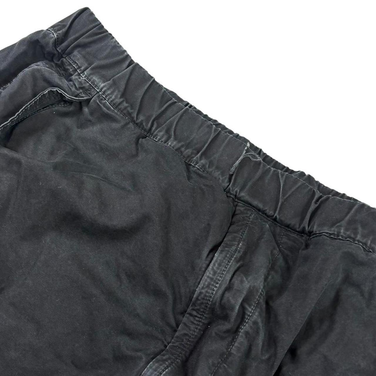 Stone island black cargo shorts (W38)